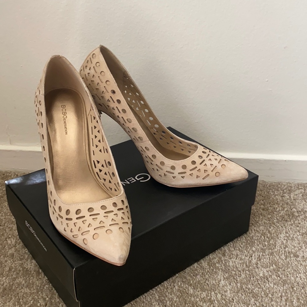 Suede Taupe Heel! 💕💕